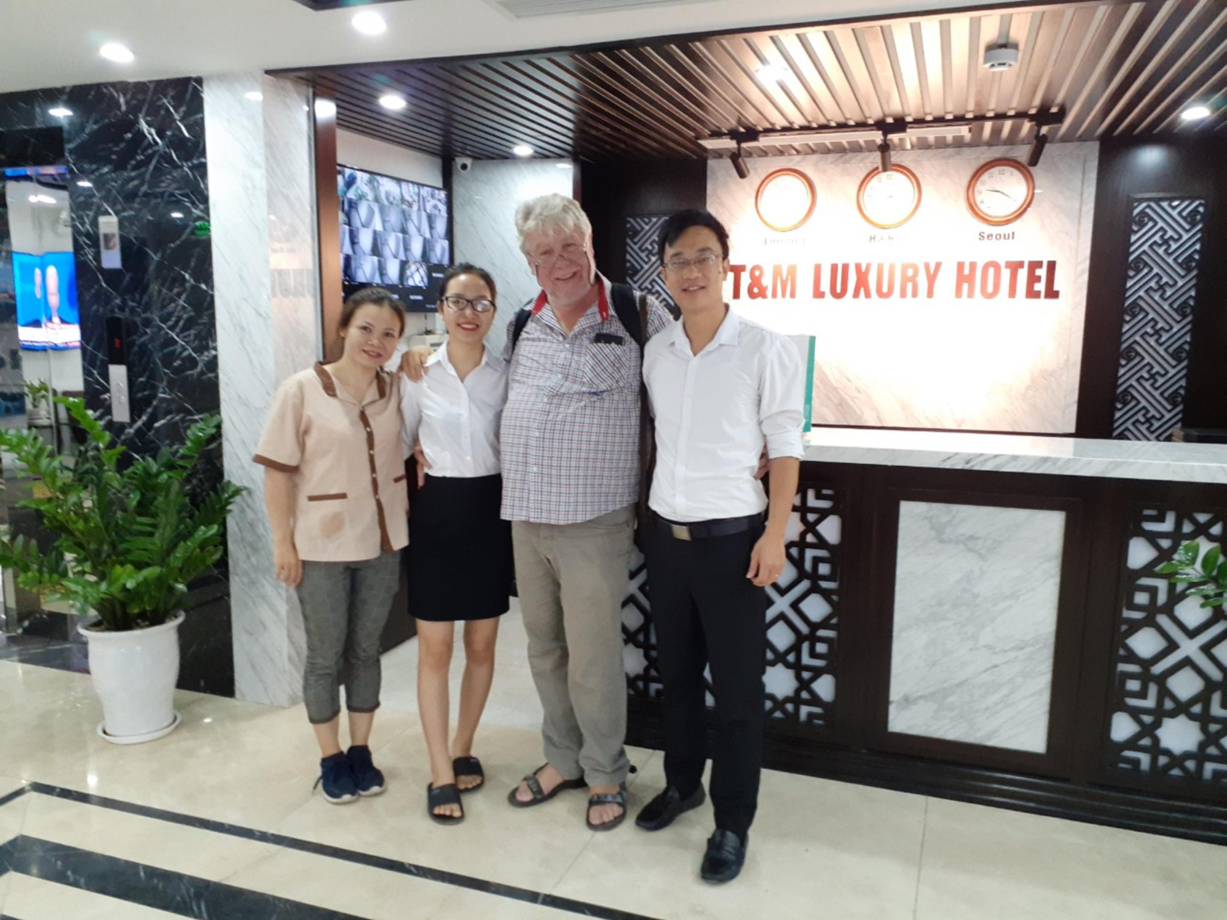T&M Luxury Hotel Ханой Екстериор снимка